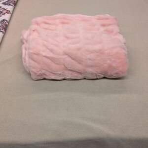 Soft Pink Faux Fur Blanket